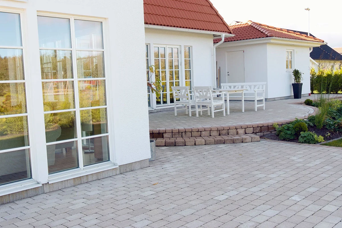 Stensattning Plattlaggning.jpg